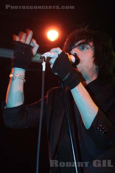 LOSTPROPHETS - 2006-12-12 - PARIS - Trabendo - 